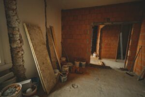 リフォームと建て替えどちらが得か、理由と判断基準を解説｜静岡の工務店 静岡工務店